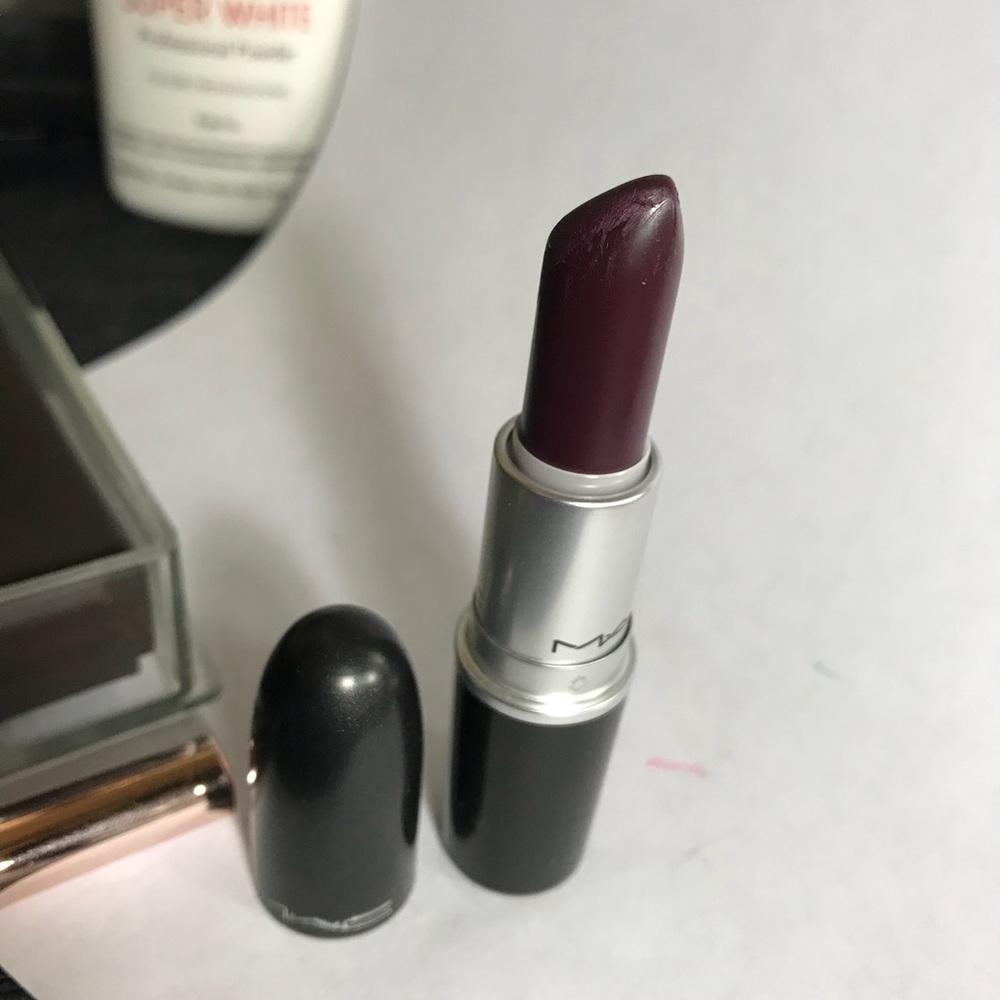 MAC Matte Lispstic in Instigator A65